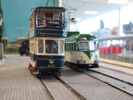 Sheffield No.264 and Blackpool No.284